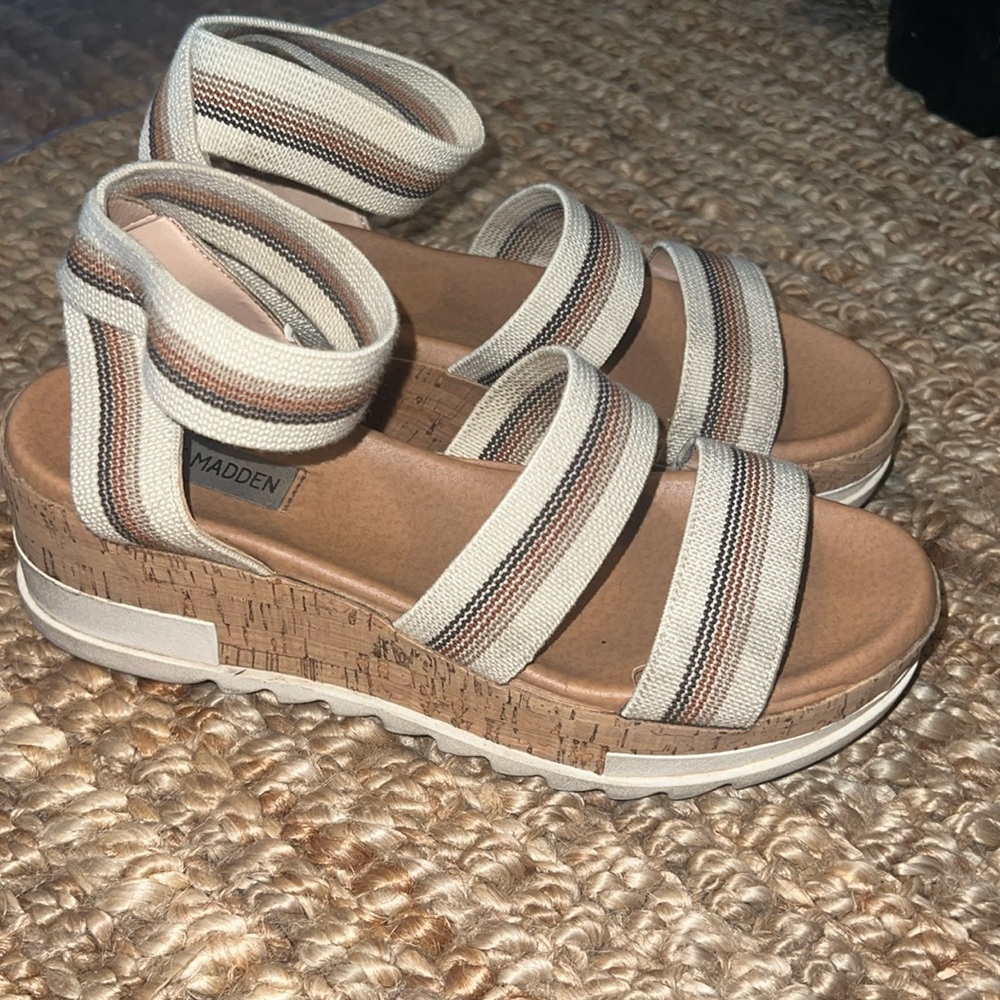 Steve Madden Bandi Platform Sandals